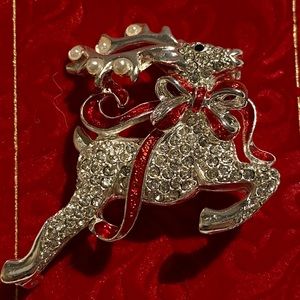 Silver Reindeer Pin